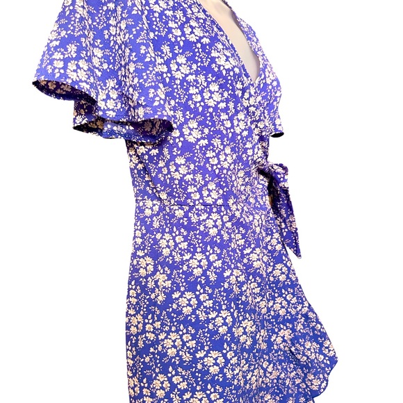 Spring/Summer Wrap Dress - Picture 5 of 6